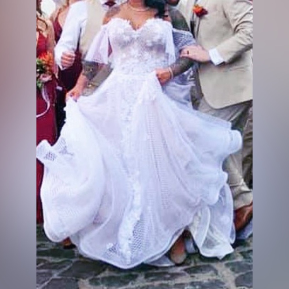 Wedding dress